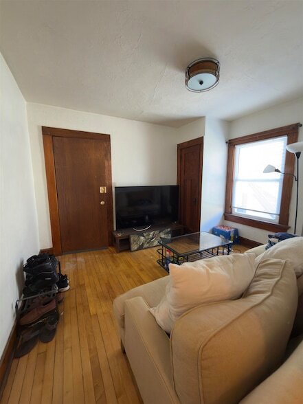 Foto del edificio - 213 S Broom St