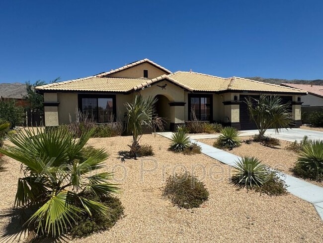 Building Photo - 65548 Avenida Barona