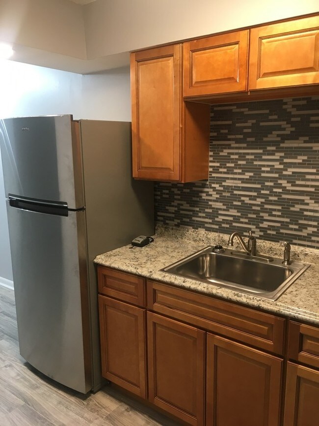 Foto del edificio - 3307 Mayflower St
