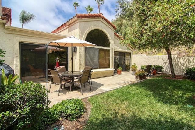Building Photo - 7302 Paseo Verde