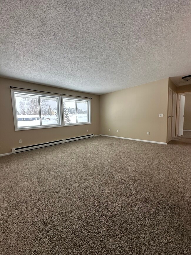 Building Photo - 3333 Mahoney Dr