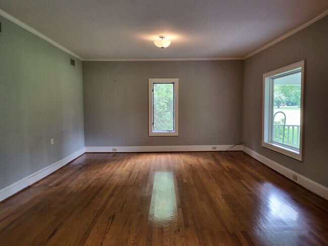 Foto del edificio - Farm house in Mt Holly