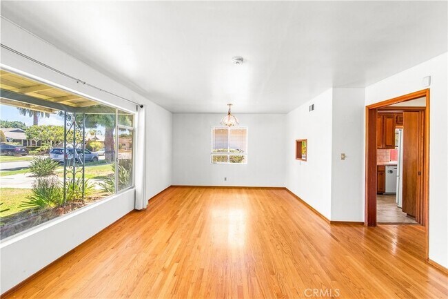 Foto del edificio - 454 N Shattuck Pl
