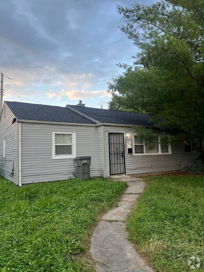 Building Photo - 6154 Commodore Dr