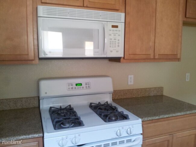 Foto del edificio - 1 br, 1 bath Condo - 5527 Tares Circle