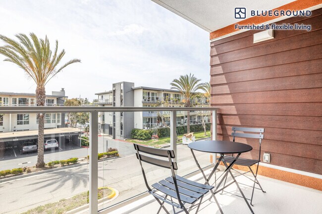 Building Photo - 14055 Tahiti Way