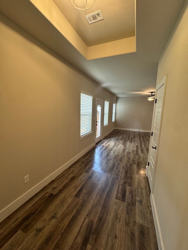 Building Photo - COMING SOON 3/2/2 - GREAT NEIGHBORHOOD - GODLEY ISD