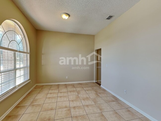 Building Photo - 3154 Fox Squirrel Dr