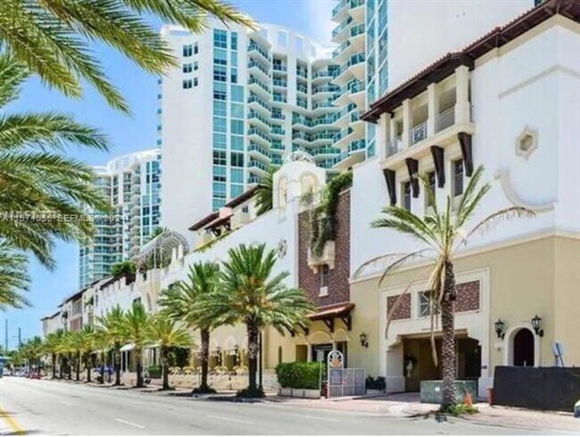 Foto del edificio - 250 Sunny Isles Blvd