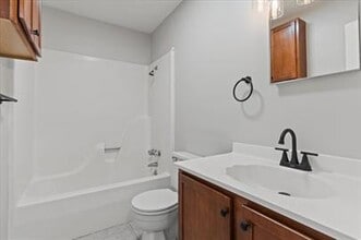 Building Photo - 312 N 8th St