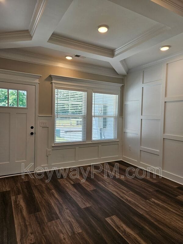 Building Photo - 3112 Venetian Dr