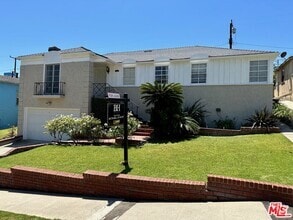 Building Photo - 5039 Inadale Ave