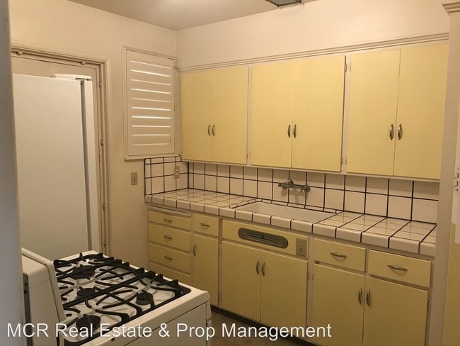 Building Photo - 60 W Churchill St