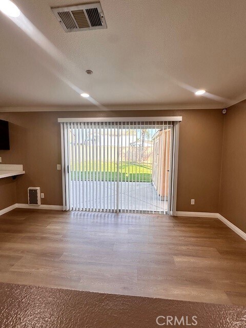 Building Photo - 6379 Pintail Way