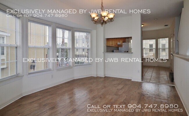 Foto del edificio - 332 E Ashley St