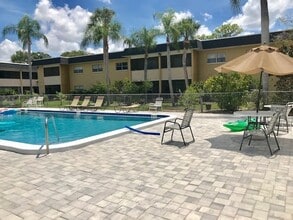 Building Photo - 5507 Fountain Lake Cir