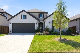 Building Photo - 910 Winter Cherry Ln