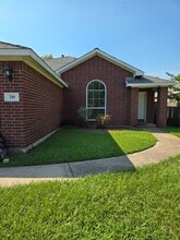 Building Photo - 718 Chase View Dr