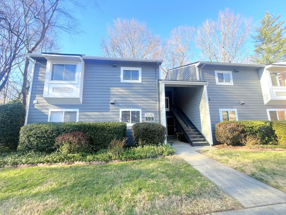 Primary Photo - 2 Bedroom Condo in South Park!