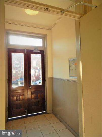 Building Photo - 1621 W Diamond St