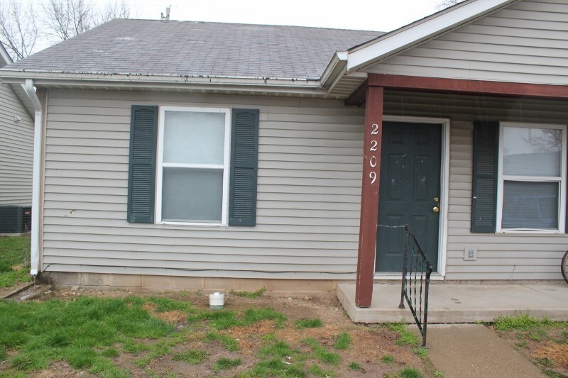 Primary Photo - 2215 Banstead Ct