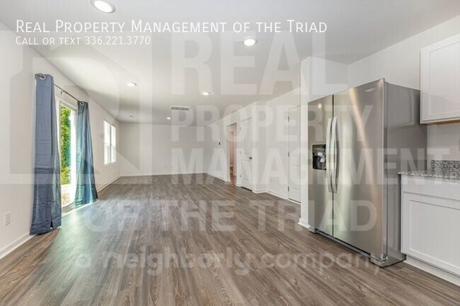 Building Photo - Brand New Construction Available in Lexing...