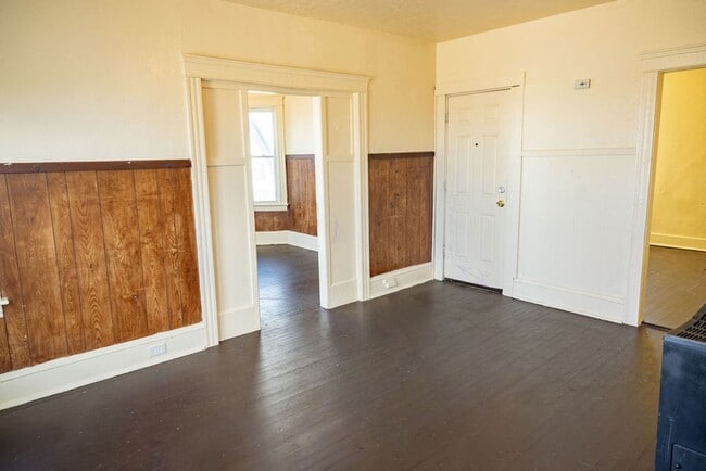 Building Photo - Dorchester St- Worcester Ma