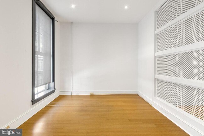 Foto del edificio - 39 N 3rd St
