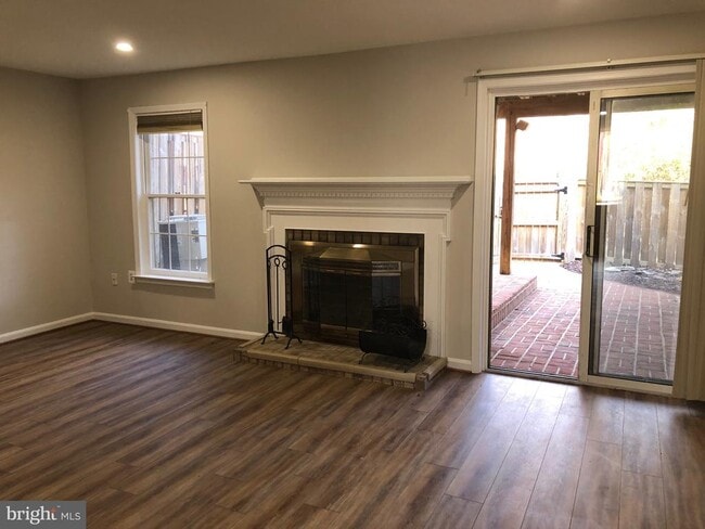 Building Photo - 7412 Salford Ct