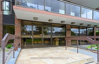 Building Photo - 55 Water St E