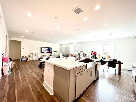 Foto del edificio - 30339 Roebuck Ct