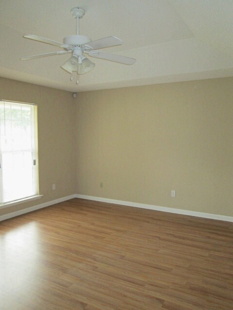 Building Photo - 105 Unicoi Ct