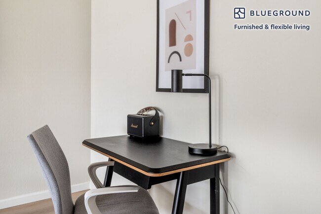 Foto del edificio - 837 Cowper St