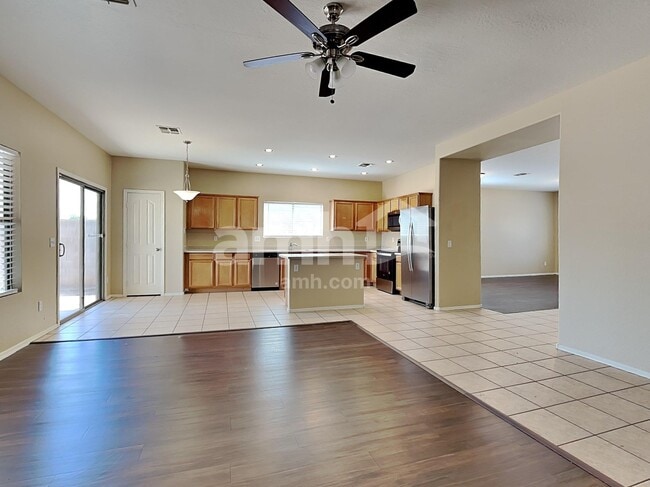 Building Photo - 2548 W Spencer Run