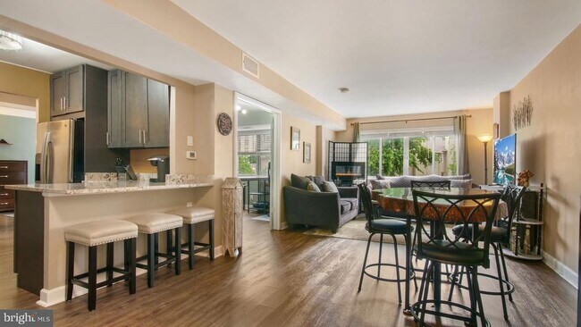 Foto del edificio - 5340 Holmes Run Pkwy