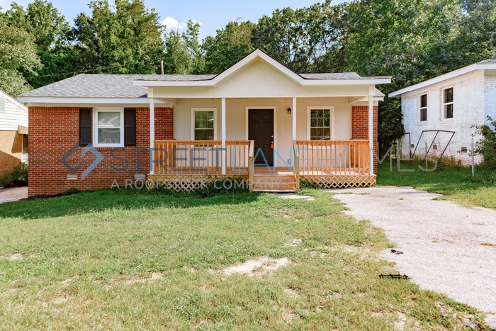 Primary Photo - Charming 3 Bedroom in Spartanburg!