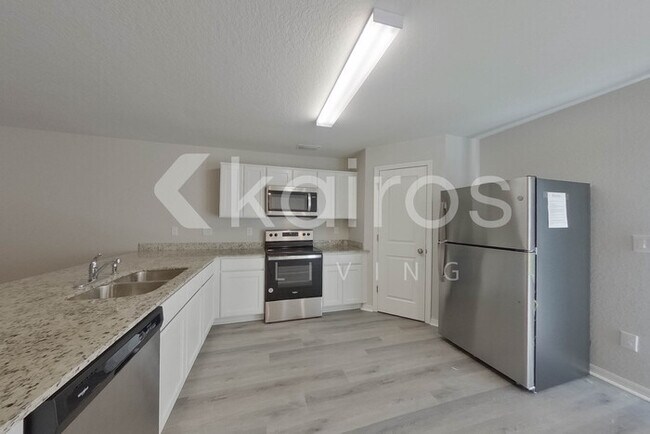 Building Photo - 23197 Van Buren Ave