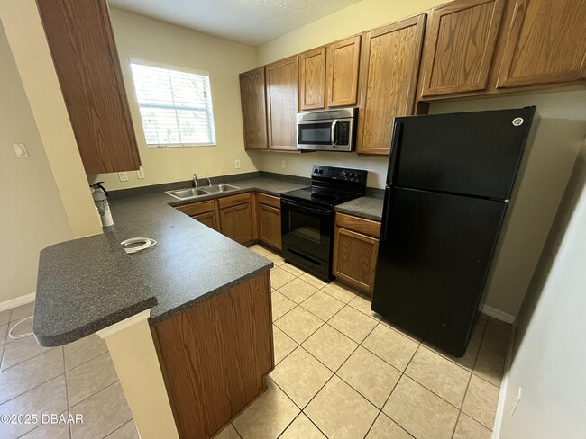 Building Photo - 104 Aston Grande Dr