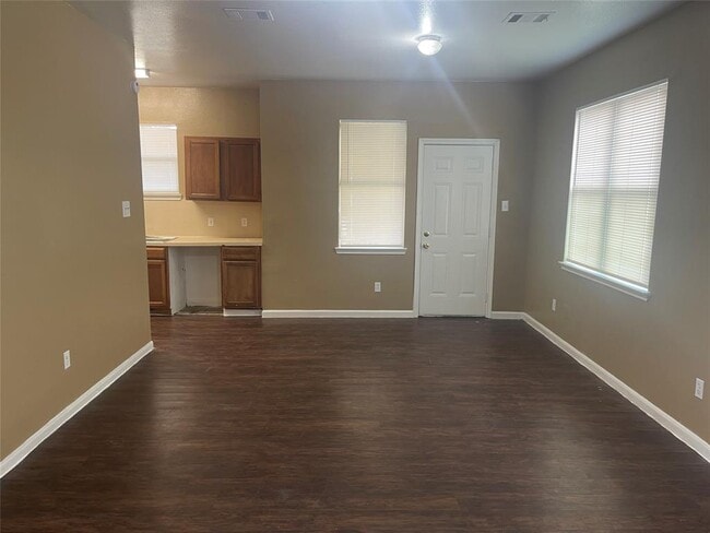 Building Photo - 6403 Waldron Dr