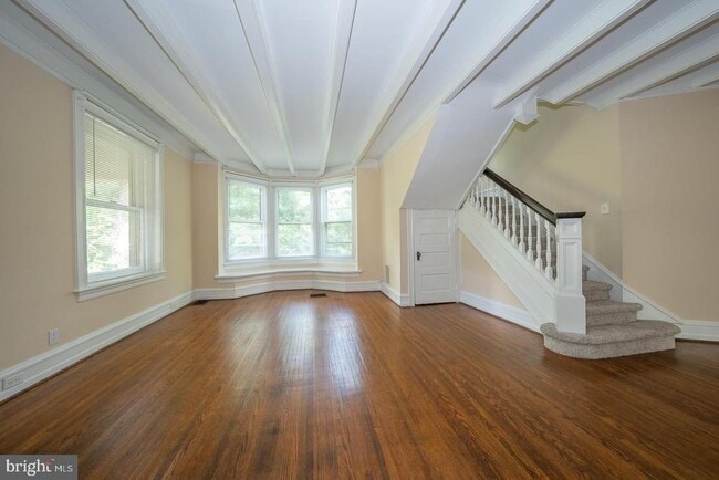 Foto del edificio - 211 Pennswood Rd