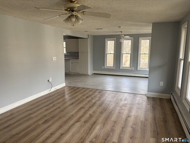 Building Photo - 2105 Reservoir Ave