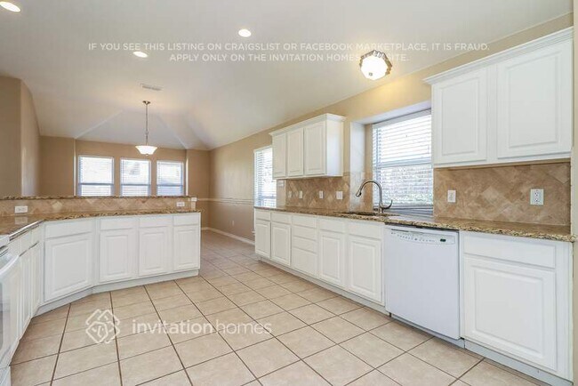 Foto del edificio - 2105 Nugent Dr
