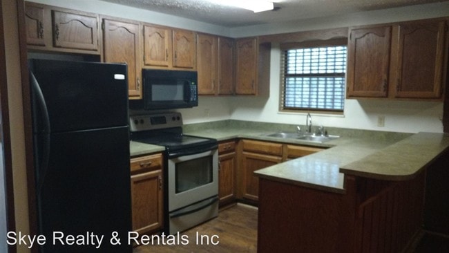 Building Photo - 4238 Dollys Dr