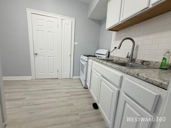 Foto del edificio - 6708 S Wood St