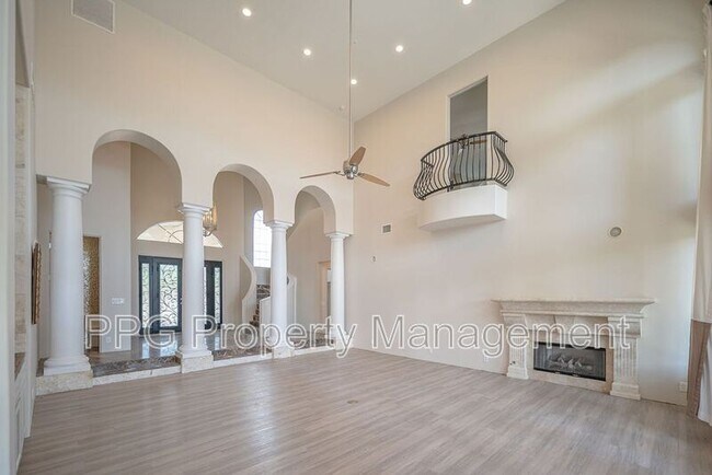 Foto del edificio - 8170 E Golden Spur Ln