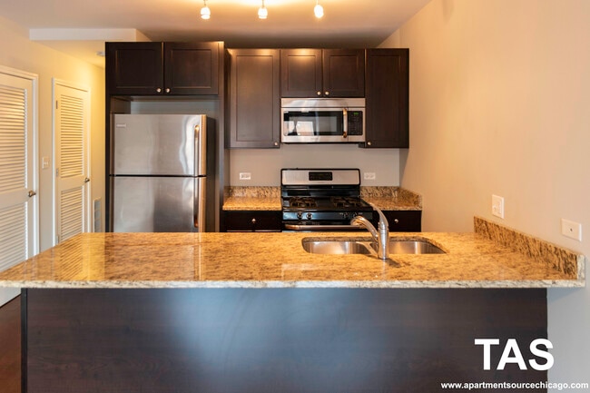 Photo - 1464 S Michigan Ave Apartment