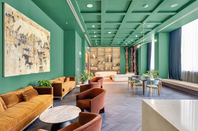 Foto del edificio - 698 N Miami Ave