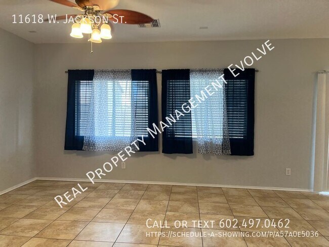 Building Photo - Lovely Avondale Home!