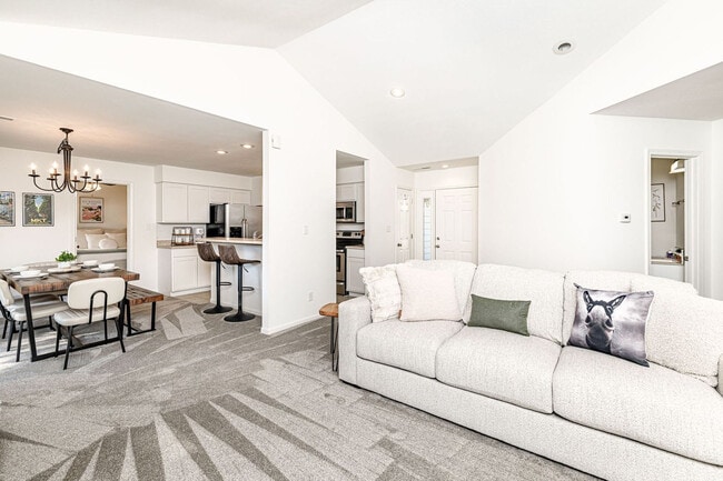 Building Photo - 3628 Lupine Dr