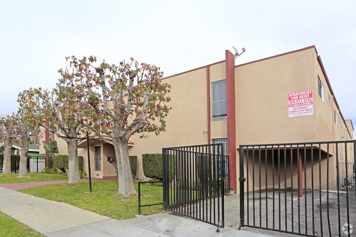 Building Photo - 1030 Lakme Ave